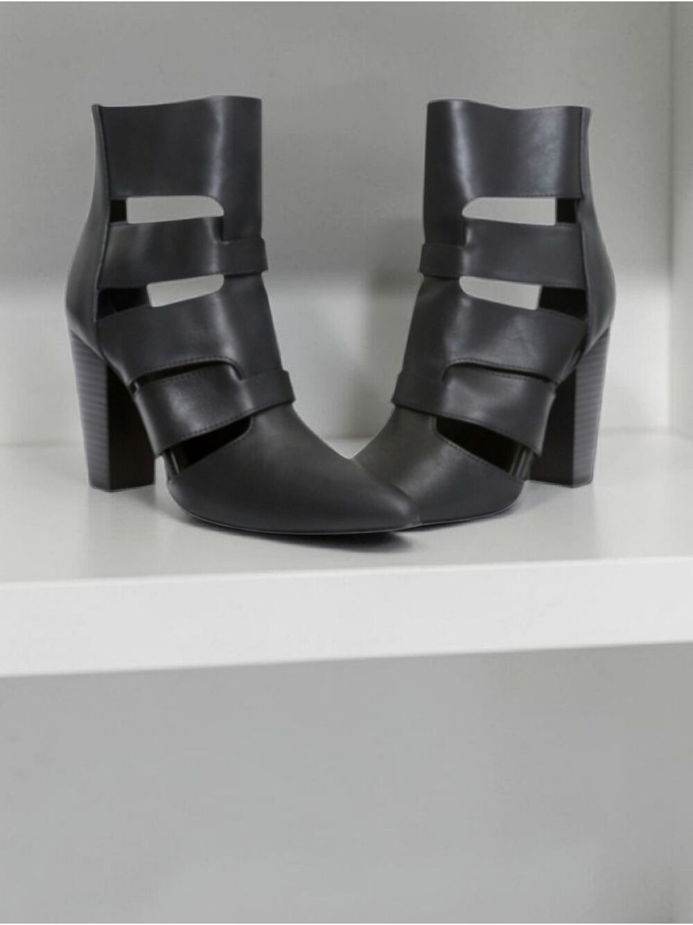 New York & Company Black Cut-Out Heeled Booties Size 8 NWT
